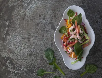 Ceviche på räkor med mynta, ingefära och chili