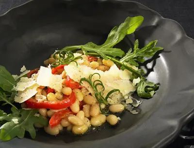 Vita bönor med parmesan och rucola